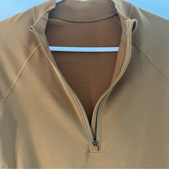 SOLD Lululemon swiftly 1/2 zip 2.0 cool long sleeve thumbholes size 4 - Picture 7 of 10